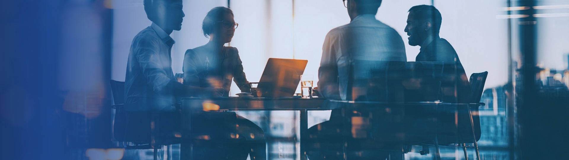 the-convergent-leader_country-deep-dive_de_hero